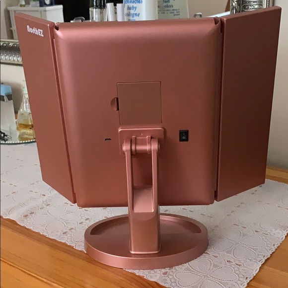 Vanity Mirror - Picture 4 of 4